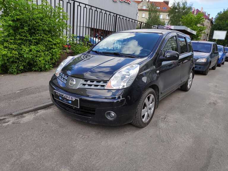 Nissan Note АТ 1.6 2007