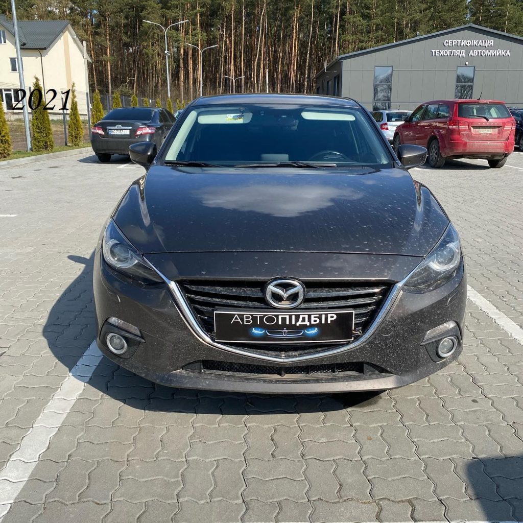 Mazda 3 Official 1.5 AT 2015